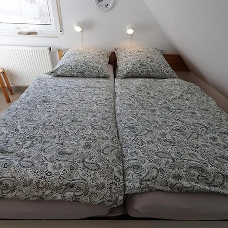 Haus Boddenperle Nr 6 아파트 징스트