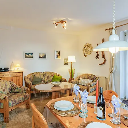 Haus Boddenperle Nr 6 *