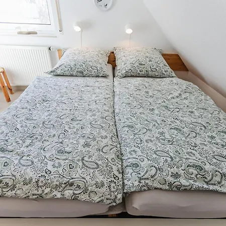 Haus Boddenperle Nr 6 *